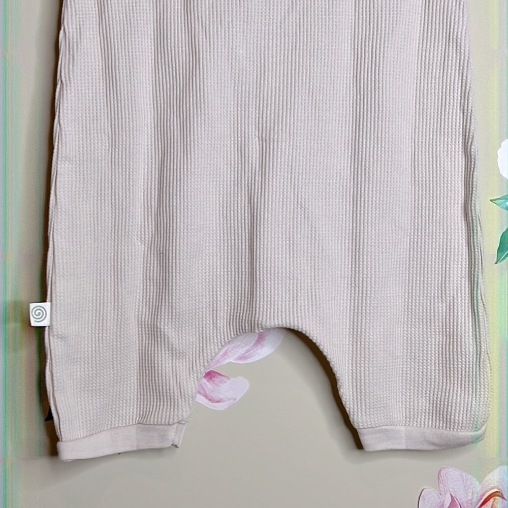 Nui Rhi Romper New. R-34 - Picture 6 of 9